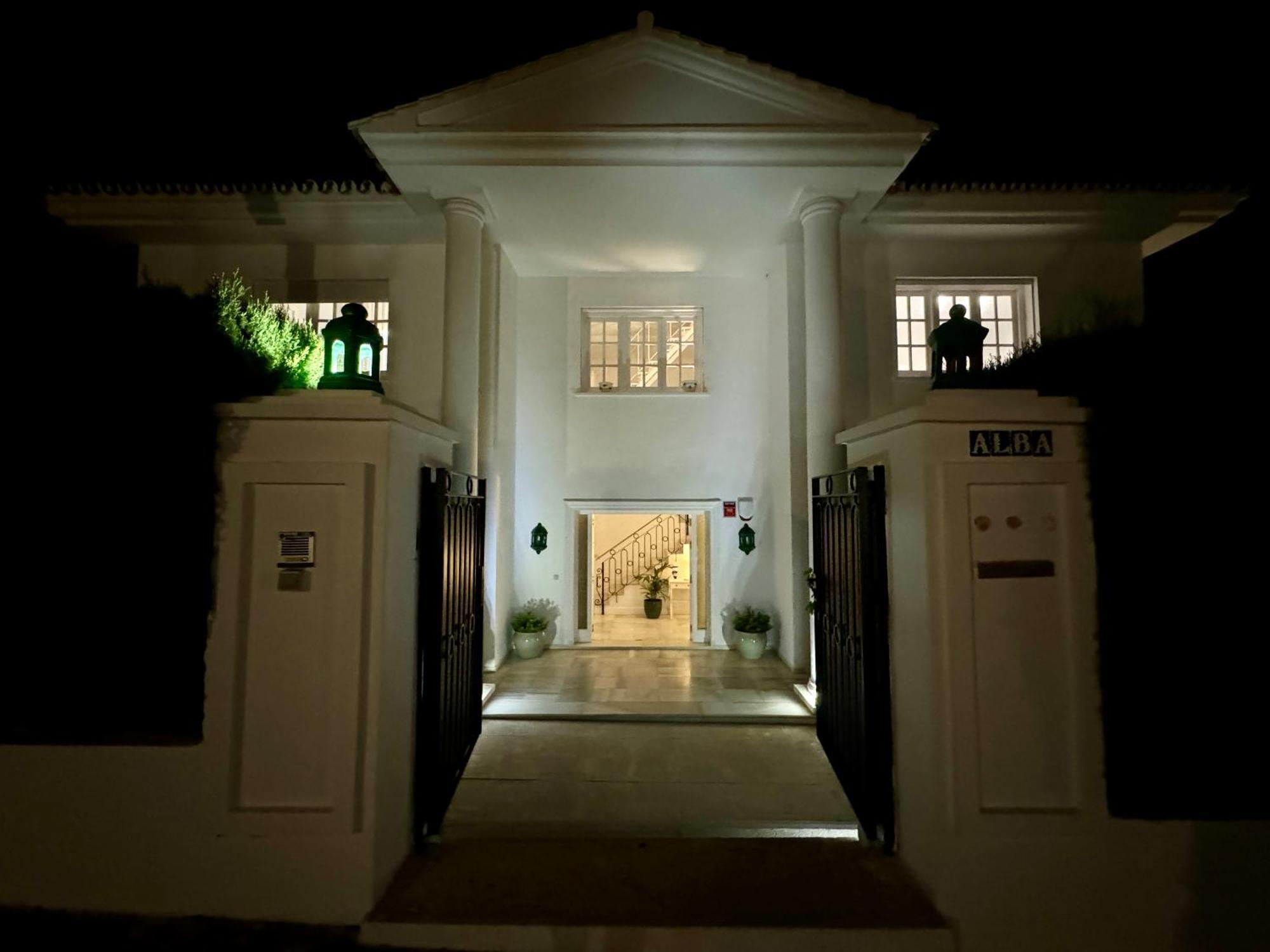 Aurora Boutique House - Only Adults Bed and Breakfast Marbella Eksteriør billede