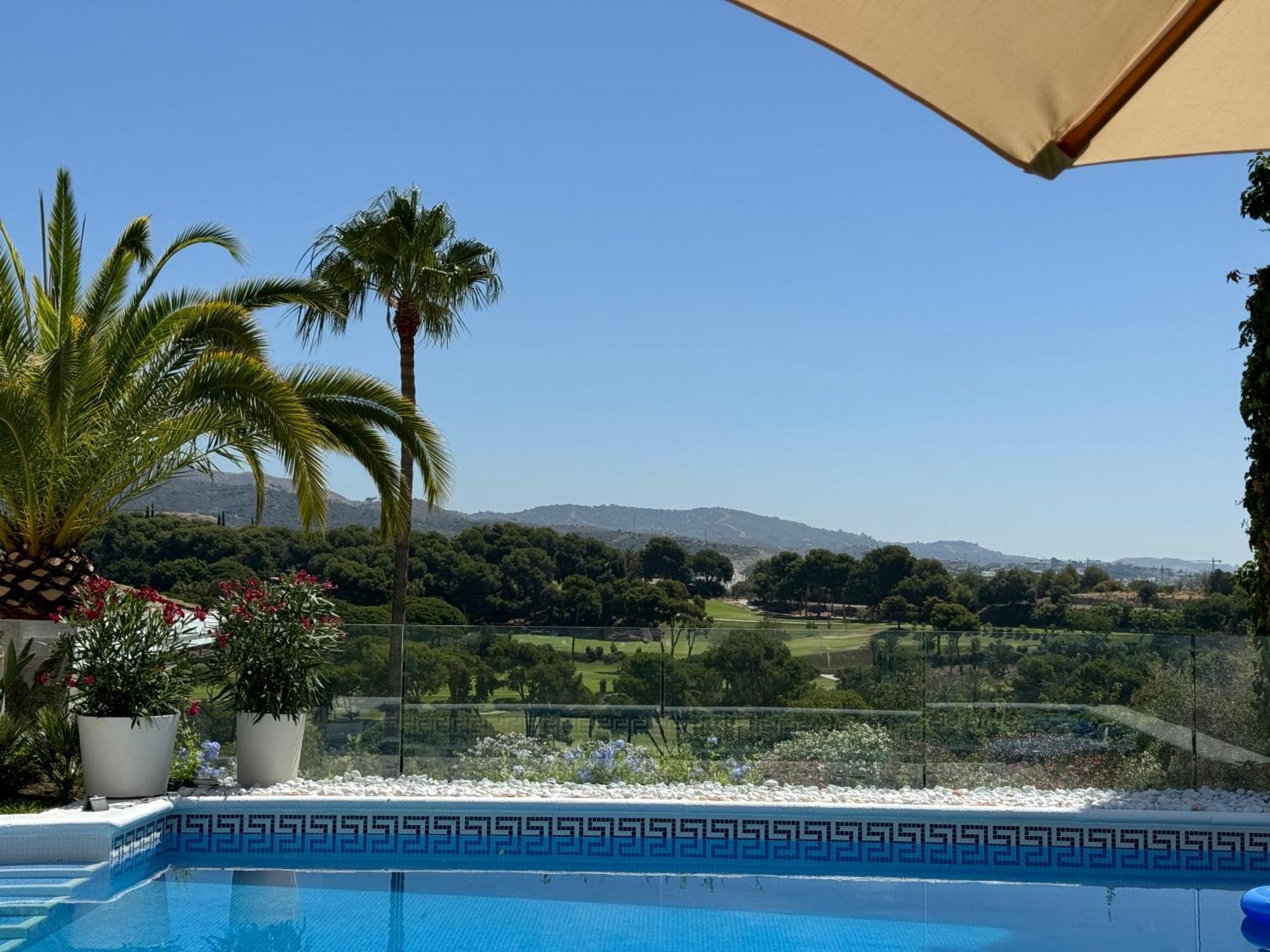 Aurora Boutique House - Only Adults Bed and Breakfast Marbella Eksteriør billede
