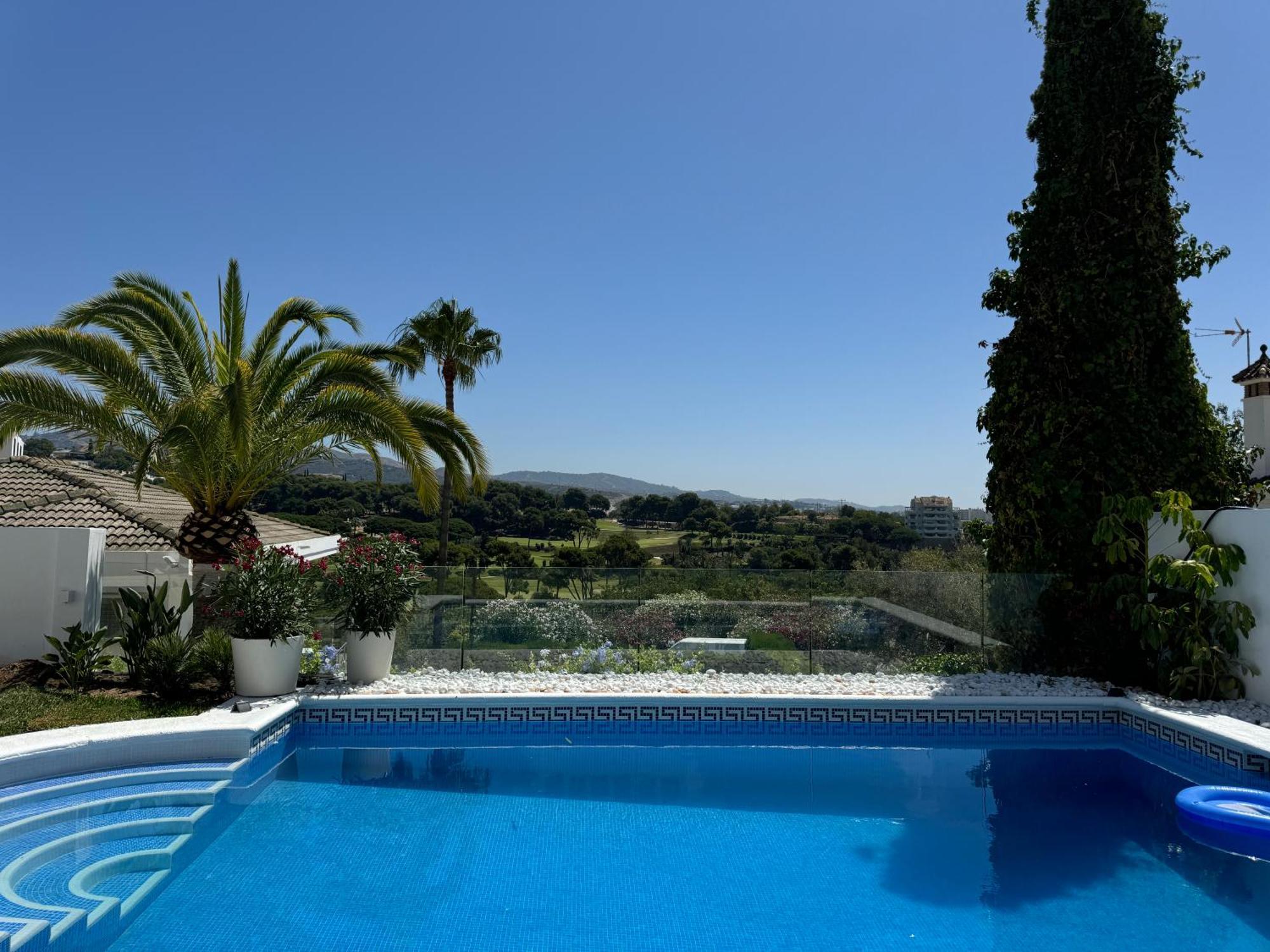 Aurora Boutique House - Only Adults Bed and Breakfast Marbella Eksteriør billede
