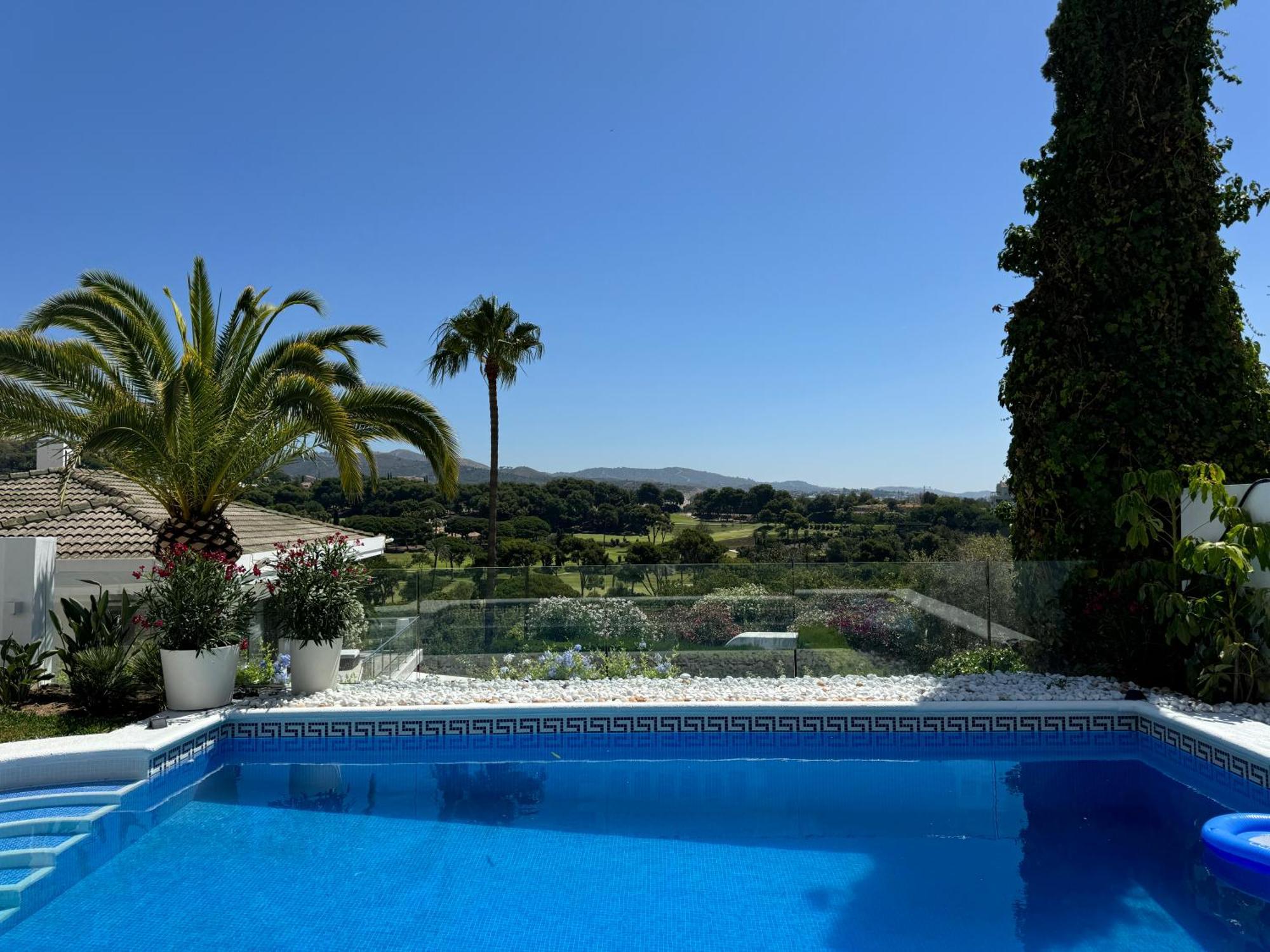 Aurora Boutique House - Only Adults Bed and Breakfast Marbella Eksteriør billede