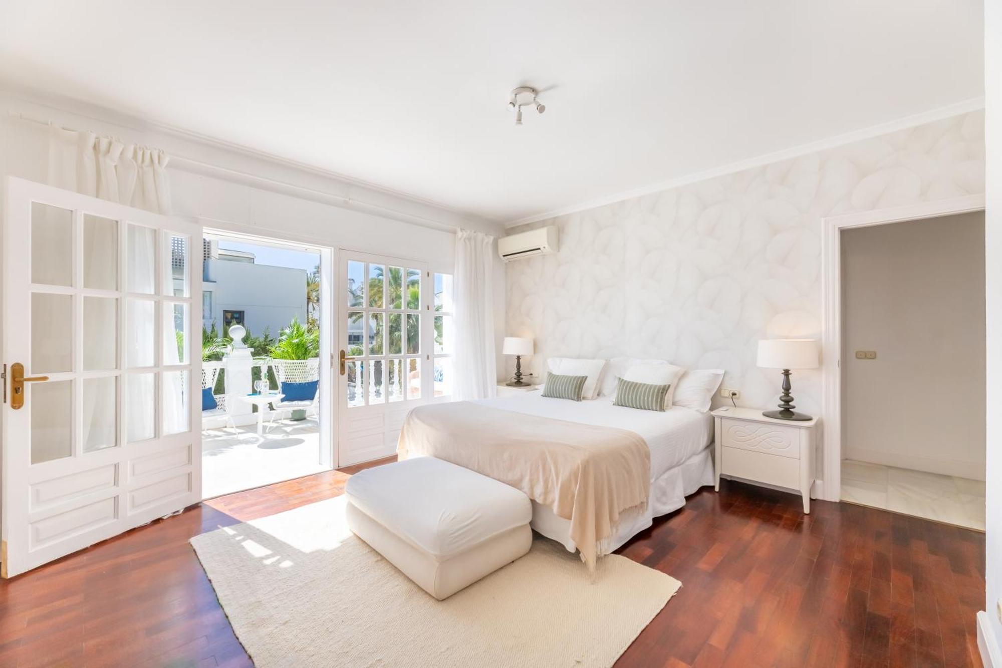 Aurora Boutique House - Only Adults Bed and Breakfast Marbella Eksteriør billede
