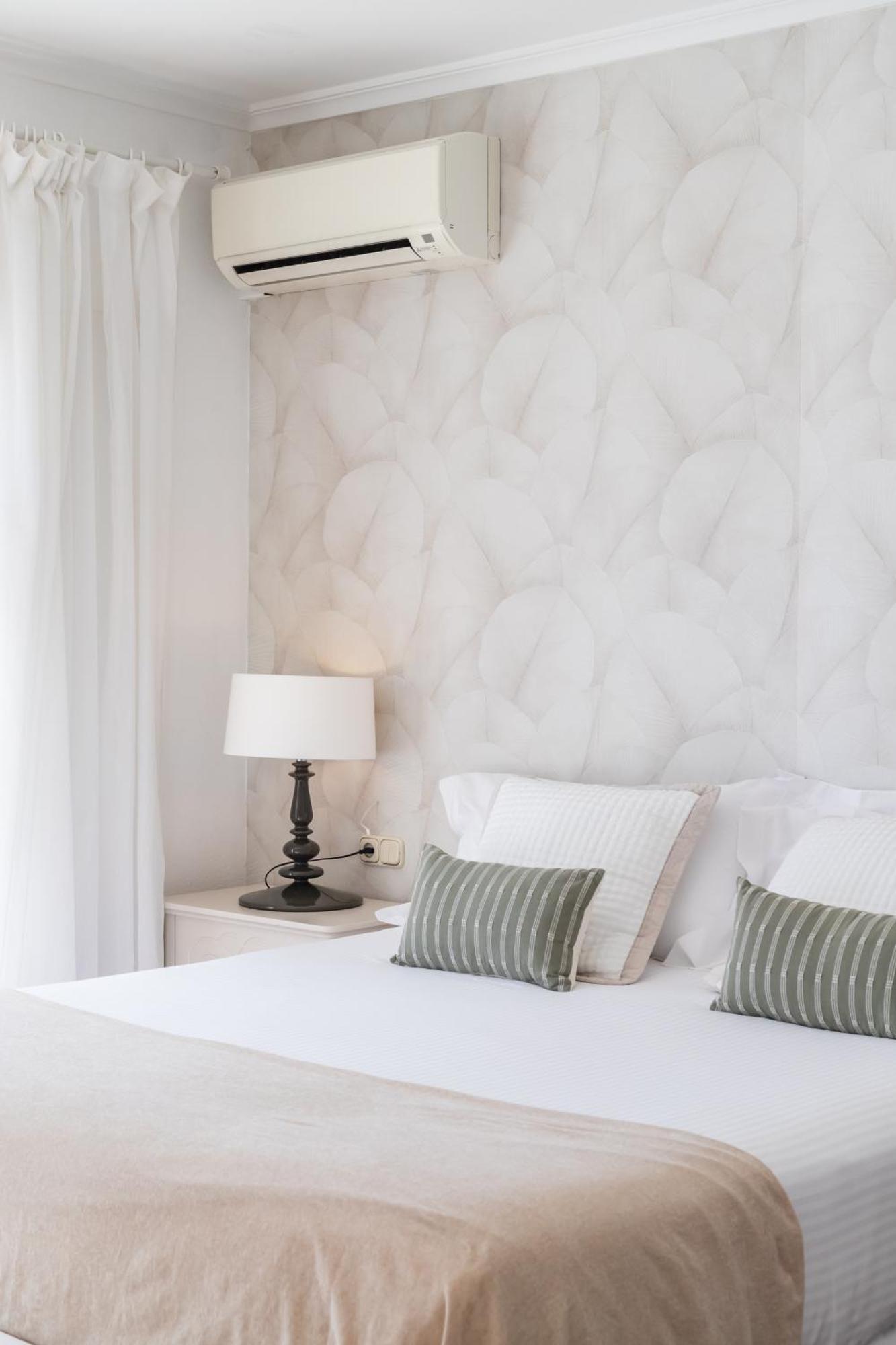 Aurora Boutique House - Only Adults Bed and Breakfast Marbella Eksteriør billede