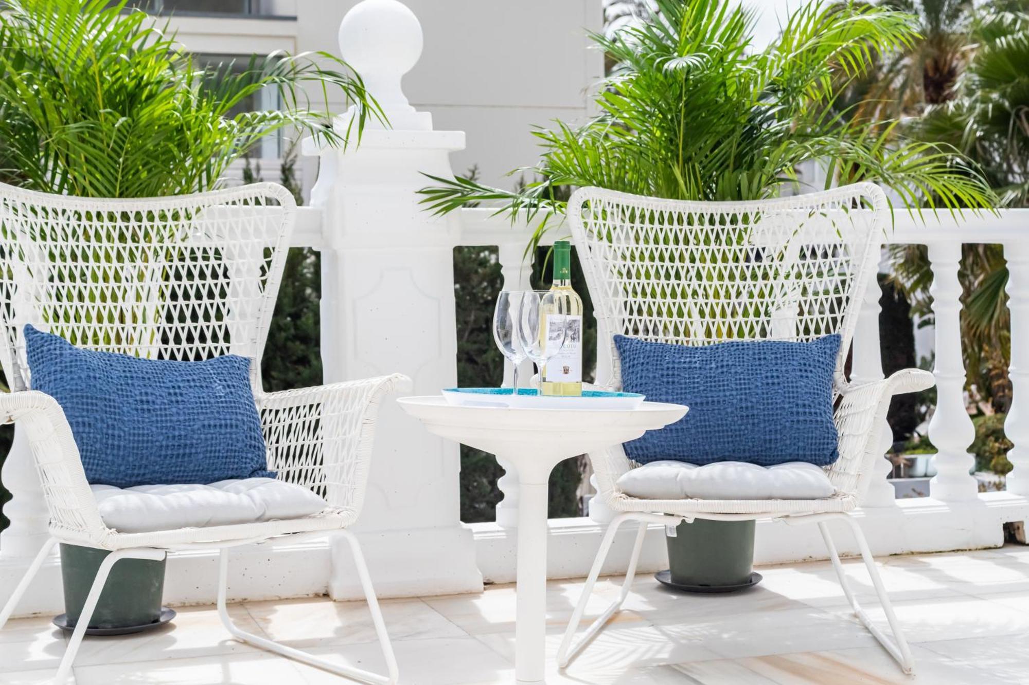 Aurora Boutique House - Only Adults Bed and Breakfast Marbella Eksteriør billede